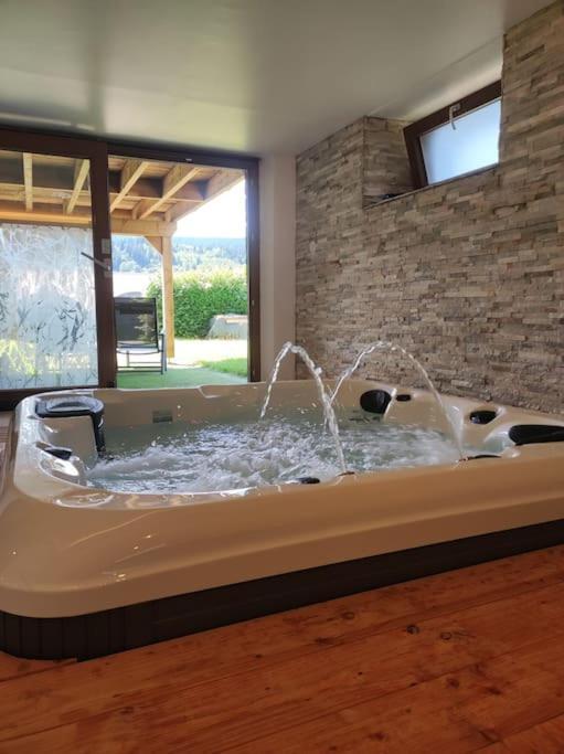 Gite Papillon 6 A14 Personnes - Jacuzzi 제라르메르 외부 사진